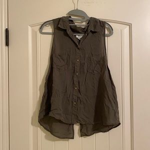 American eagle olive green button up collard tank